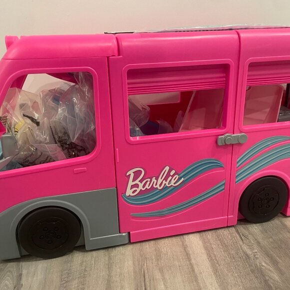MATTEL Barbie Dream Camper Playset, Toy Vehicle w/ accessories - Picture 6 of 8